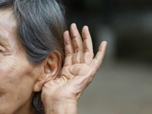 Hearing Aids For Elderly - Make Lives Convenient And Make Them Feel Loved